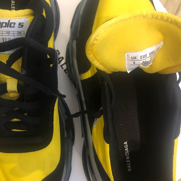 00% Authentic Balenciaga Triple S - Picture 7 of 8
